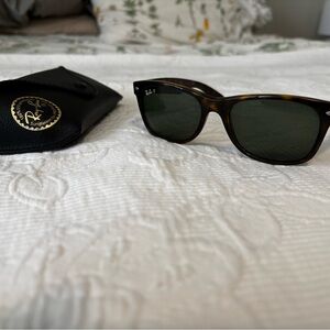 Ray-Ban New Wayfarer Brown Tortoise Sunglasses Polarized